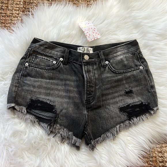 FREE PEOPLE LOVING GOOD VIBRATIONS SHORTS - Picture 1 of 2